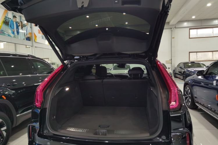 Used Cadillac XT4 2024 28T Two-Wheel-Drive Luxury Version
