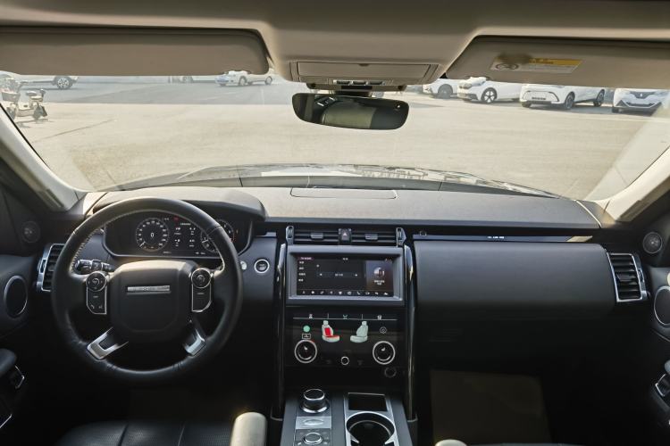Used Land Rover Discovery 2017 3.0 SC V6 SE