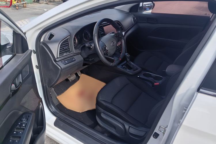 Used Hyundai Elantra 2018 1.4T Dual-Clutch Xuan Dong · Dynamic Edition
