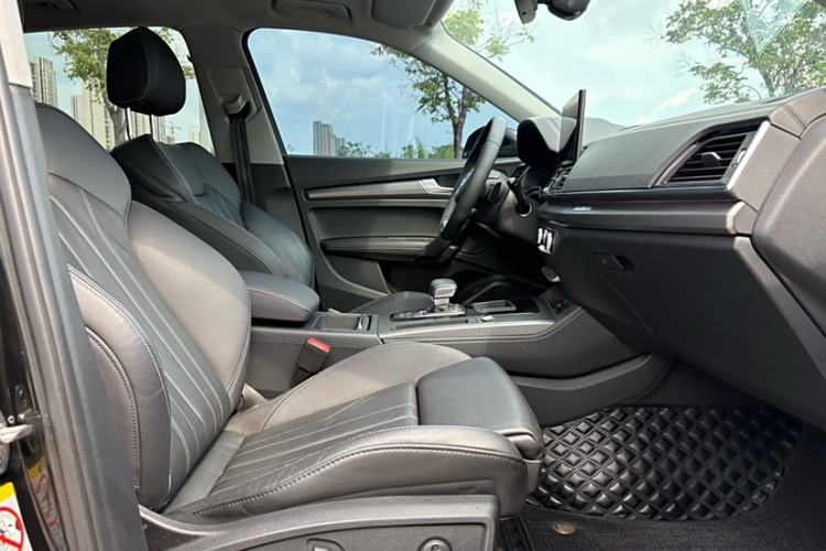 Used Audi Q5L 2022 40T Luxury Dynamic Model
