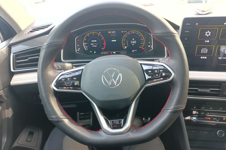 Used Volkswagen Tiguan L 2023 330TSI Automatic Two-Wheel Drive R-Line Enjoyment Edition
