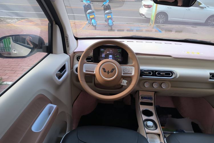 Used Wuling Hongguang MINIEV 2024 3rd Generation 215km Youth Edition
