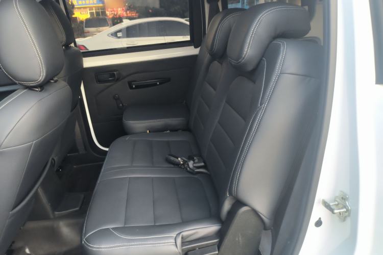 Used Wuling Hongguang PLUS 2020 1.5L Manual Standard Edition 5 Seats
