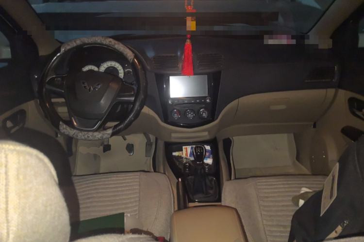 Used Wuling Hongguang 2014 1.5L S Luxury Model
