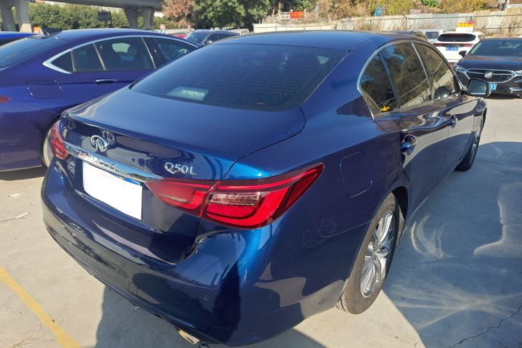 Used Infiniti Q50L 2018 2.0T Comfort Edition China VI Standard
