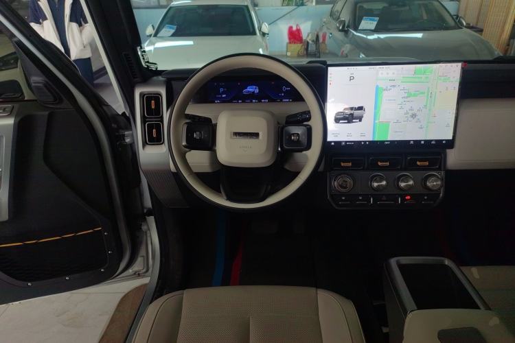 Used  V23 2025 401 Two-Wheel Drive Intelligent Driving Version