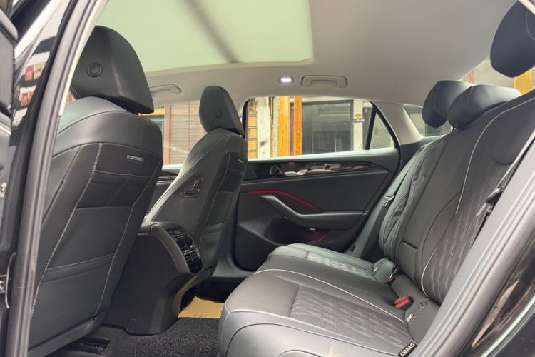 Used Volkswagen Magotan 2024 380TSI DSG Prestige Edition DaMai Package