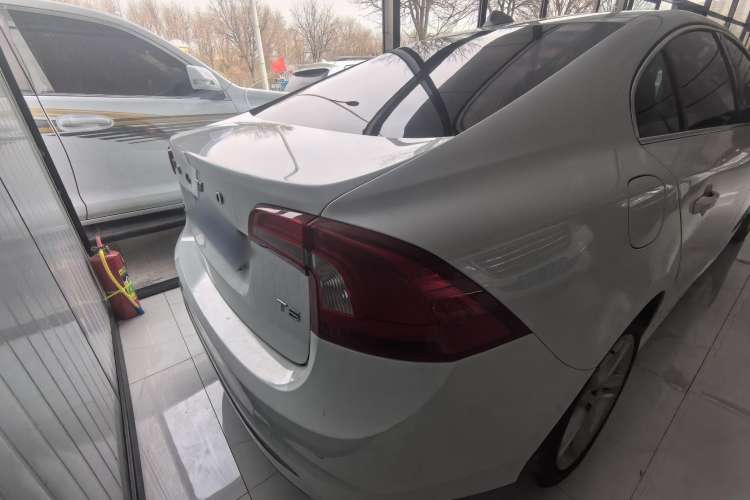 Used Volvo S60 2015 S60L T5 Intelligent Drive Edition
