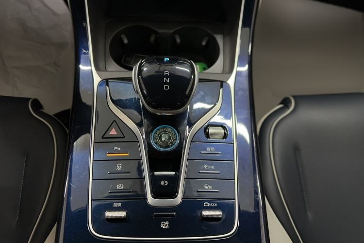 Used BYD Qin PLUS 2021 EV 400KM Luxury Model
