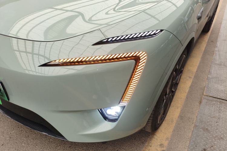 Used  11 2022 Long-Range Dual-Motor Version 5 Seats
