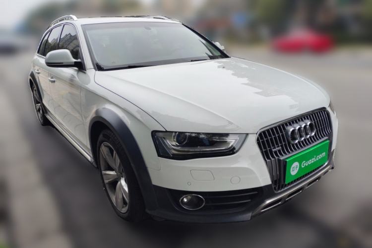 Used Audi A4 (Import) 2014 40 TFSI allroad quattro plus version
