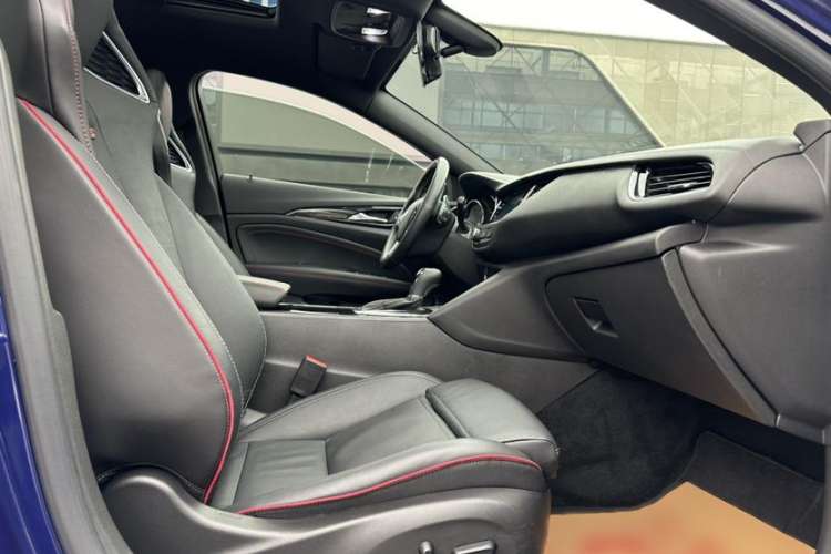 Used Buick Regal 2017 GS 28T Luxury Model
