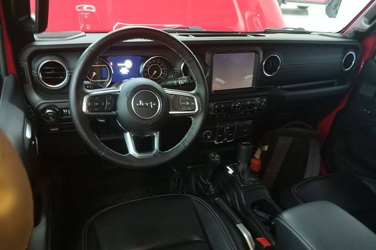 Used  Gladiator 2022 3.6L Pioneer Edition
