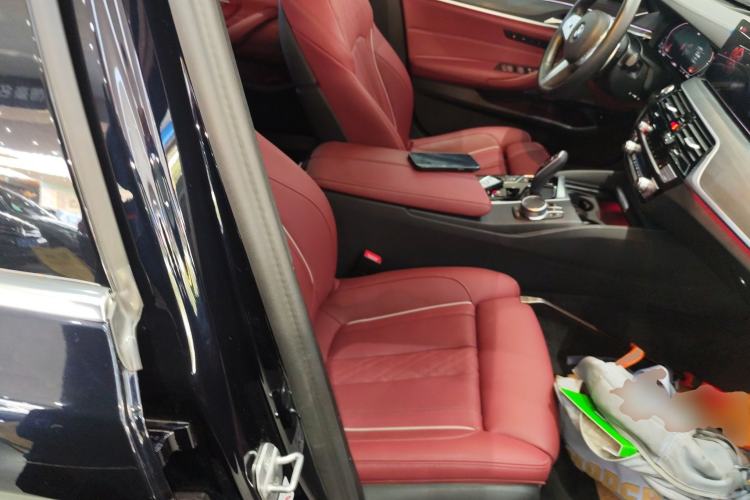 Used BMW 5 Series 2023 530Li Luxury Edition M Sport Package
