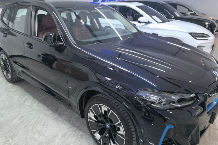 Used BMW iX3 2022 Leading Type
