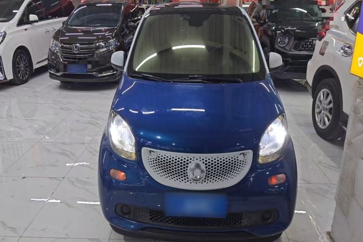 Used  forfour 2016 0.9T 66 kW Pioneer Edition