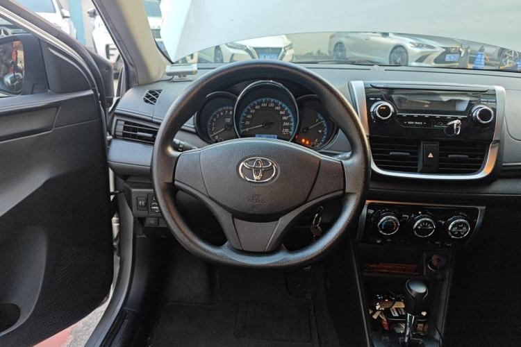 Used Toyota YARiS L 2019 1.5E CVT Dynamic Edition China VI compliant
