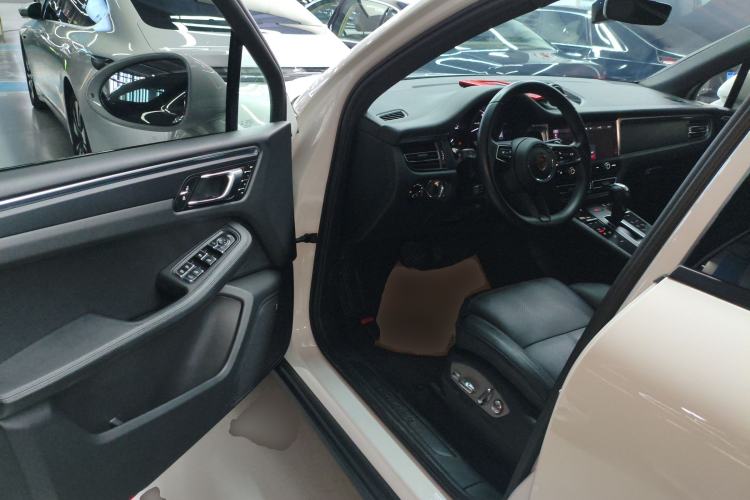 Used Porsche Macan 2023 Macan 2.0T

