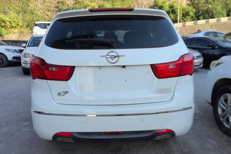 Used Haima S7 2013 2.0L Automatic ZhiShang Version
