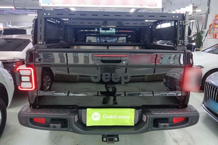 Used  Gladiator 2022 3.6L Pioneer Edition
