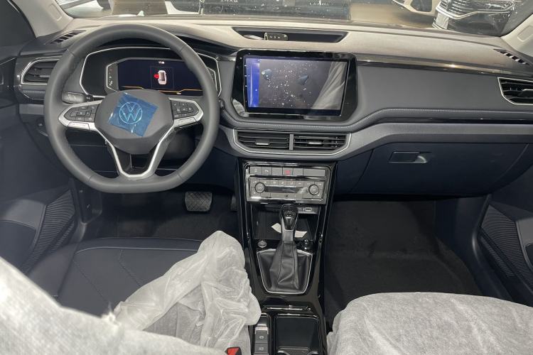 Used Volkswagen Tharu 2025 NewRui 300TSI Prestige Edition