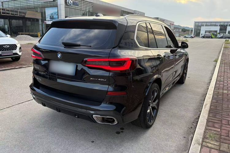 Used BMW X5 2022 xDrive 40Li M Sport Package
