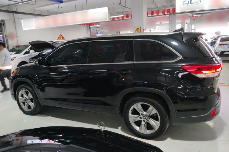 Used Toyota Highlander 2021 2.0T Four-Wheel Drive Prestige Version 7 Seats
