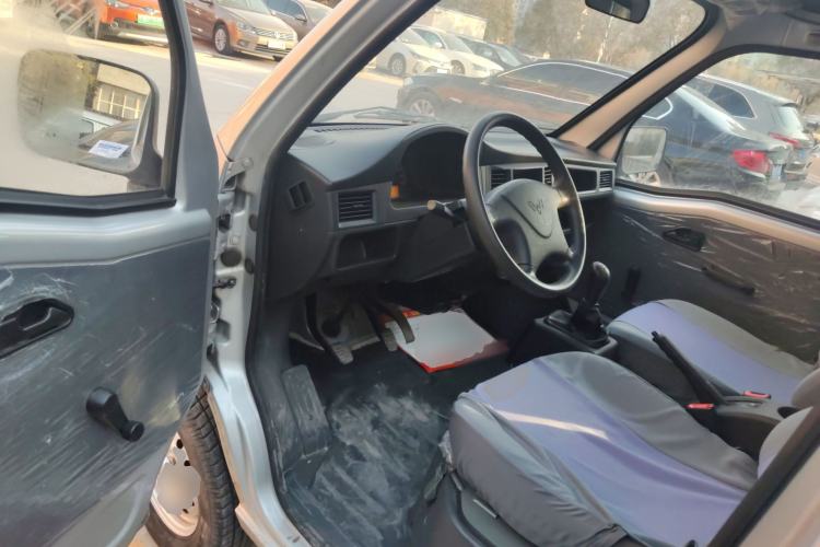 Used Wuling Zhiguang 2020 1.2L Practical Model China VI LSI
