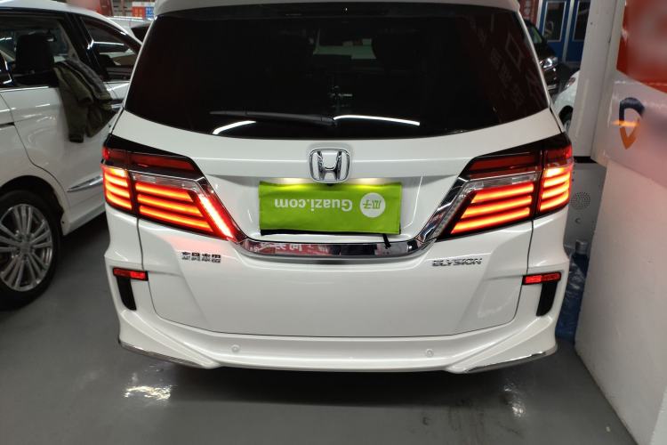 Used Honda Elysion 2016 2.4L Supreme Edition
