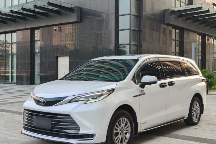 Used Toyota Sienna 2021 2.5L Hybrid Premium Edition