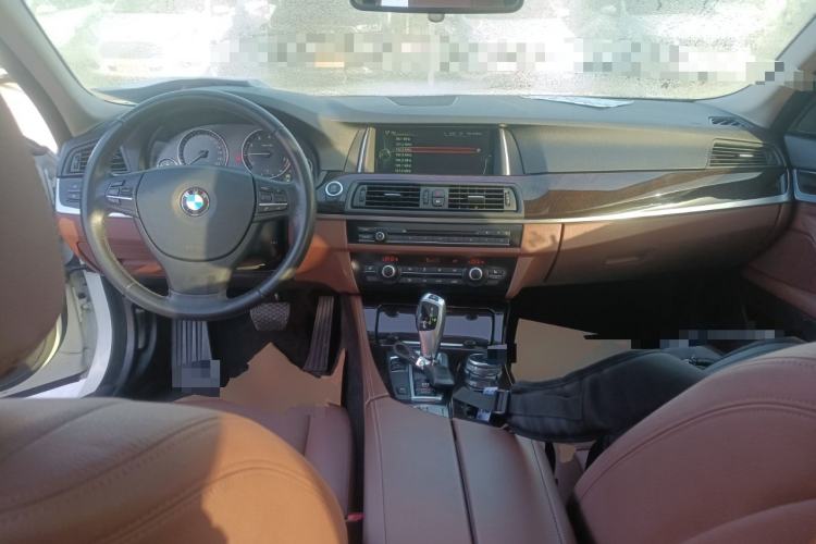 Used BMW 5 Series 2014 530Li Leading Model
