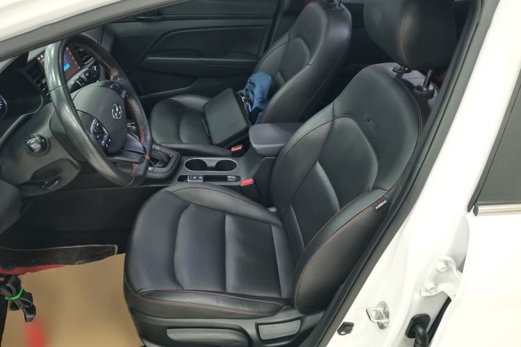 Used Hyundai Elantra 2019 1.4T Dual-Clutch Xuan Dong · Dynamic Model