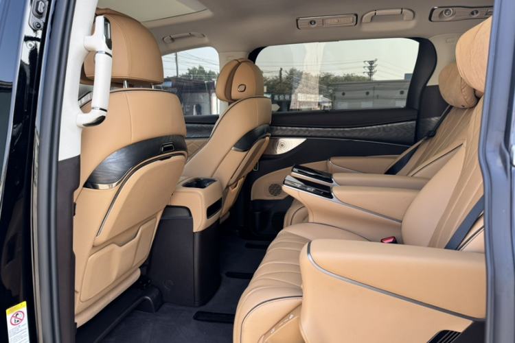 Used Denza D9 2024 DM-i 980 Four-Wheel Drive Prestige Model