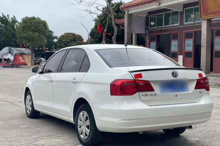 Used Volkswagen Jetta 2015 Value Edition 1.6L Automatic Fashion Version
