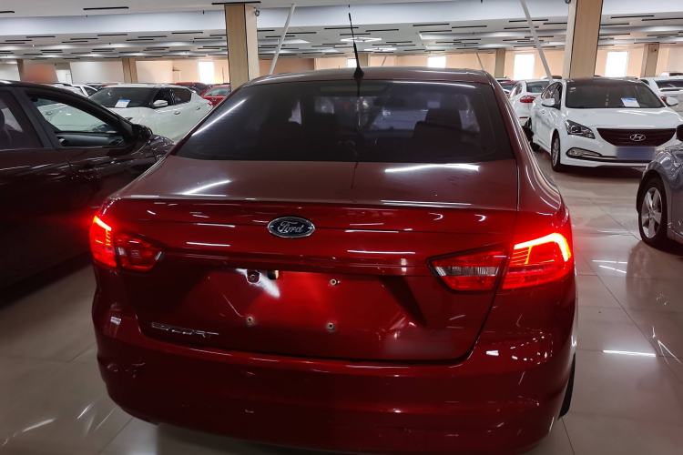 Used Ford Escort 2015 1.5L Automatic Comfort Model
