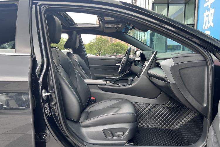 Used Toyota Avalon 2022 2.5L Luxury Edition