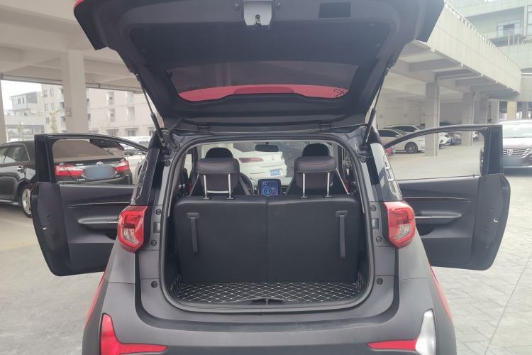 Used Chery Little Ant 2022 Revised Version Sweet Pink Edition Half-Sugar Version Lithium Iron Phosphate 30.7 kWh 30 kW 301 km
