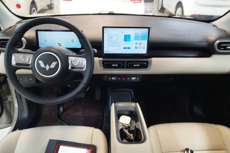 Used Wuling Bingo PLUS 2024 401 km Range 5-Seater Version
