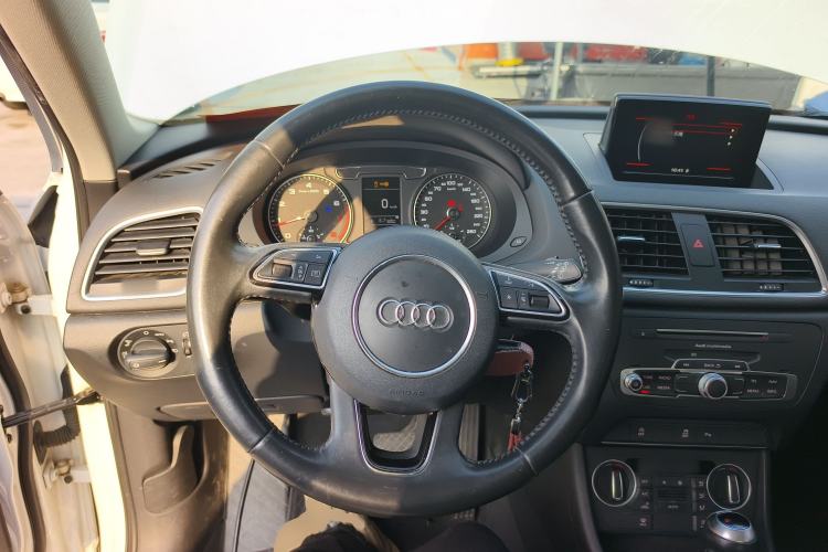 Used Audi Q3 2017 30 TFSI Fashion Model
