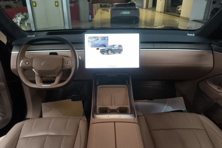 Used ONVO Luxeed L90 2025 Model—Max Six-Seater Version