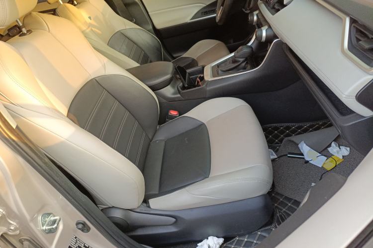 Used Toyota Wildlander 2021 2.0L CVT 4x4 Luxury Edition
