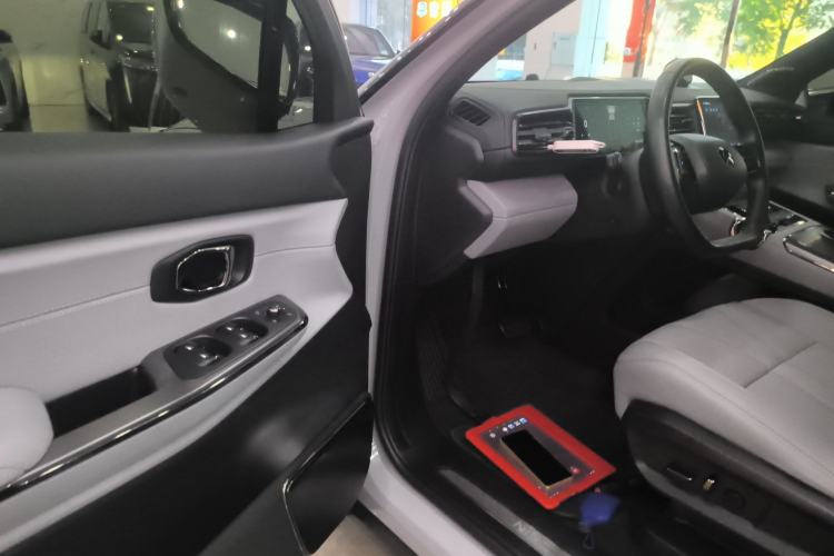 Used Nio ES8 2020 580 km Signature Edition 7-Seater Version
