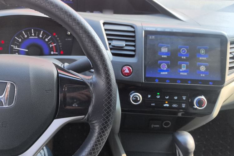 Used Honda Civic 2016 1.8L Automatic Comfort Version
