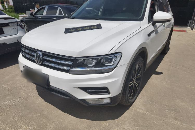 Used Volkswagen Tiguan L 2019 Updated Version 330TSI Automatic Two-Wheel Drive Panoramic Comfort Edition China VI Standard
