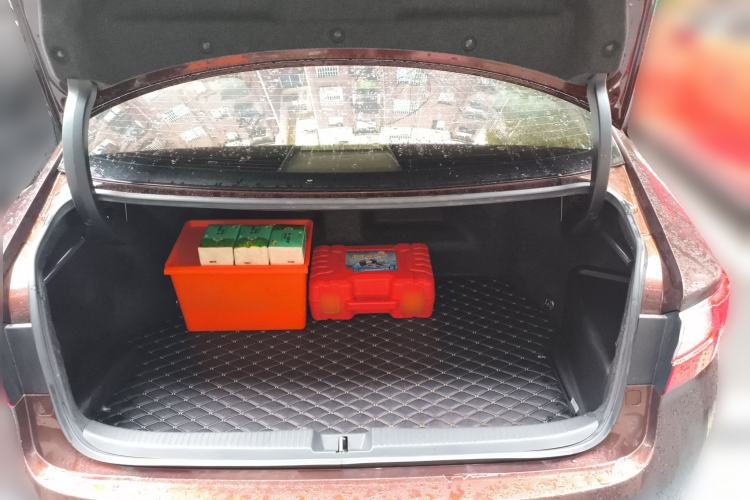 Used Lexus ES 2015 300h Comfort Edition
