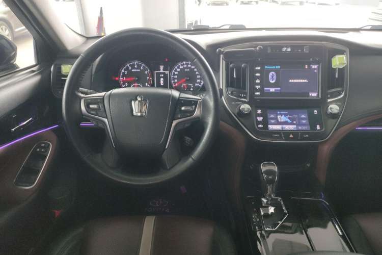 Used Toyota Crown 2017 2.0T Sport Edition
