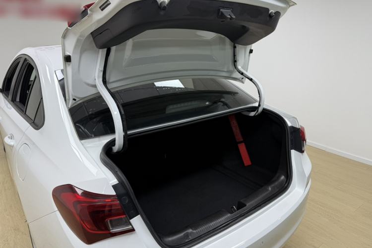 Used Buick Excelle 2018 15N Manual Elite Version
