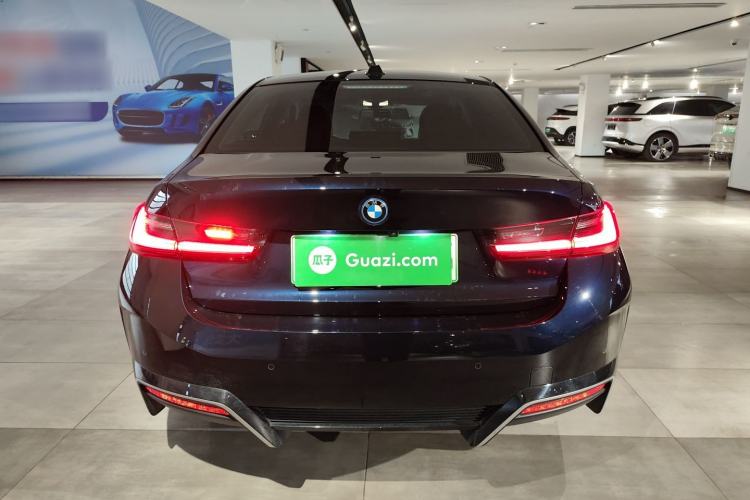 Used BMW i3 2024 eDrive 35 L
