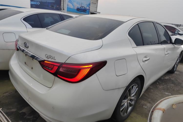 Used Infiniti Q50L 2022 2.0T Comfort Edition
