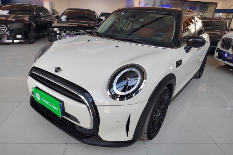 Used MINI MINI 2022 Updated 1.5T COOPER Artist Five-Door Edition